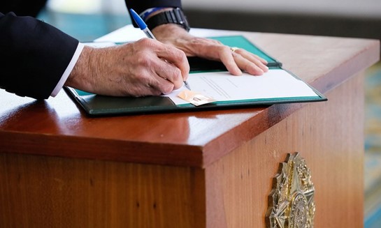 Gli impatti sulle aziende della nuova legge italiana sull’AI